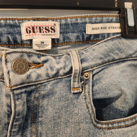GUESS high-rise straight jean in light blue - size 28 - Picture 4 of 7